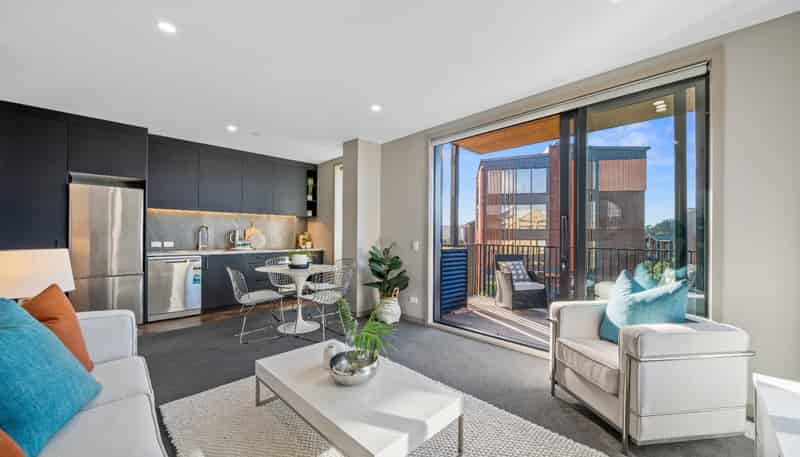 202/2 Launch Road, Hobsonville