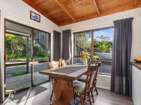 9 Lauries Drive, Kauri