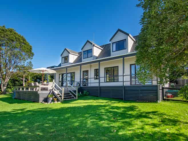 9 Lauries Drive, Kauri