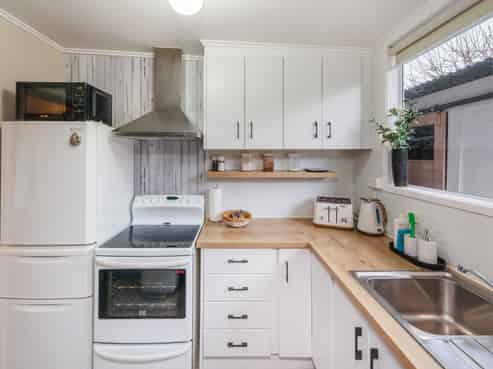 2/54 Weston Avenue, Roslyn