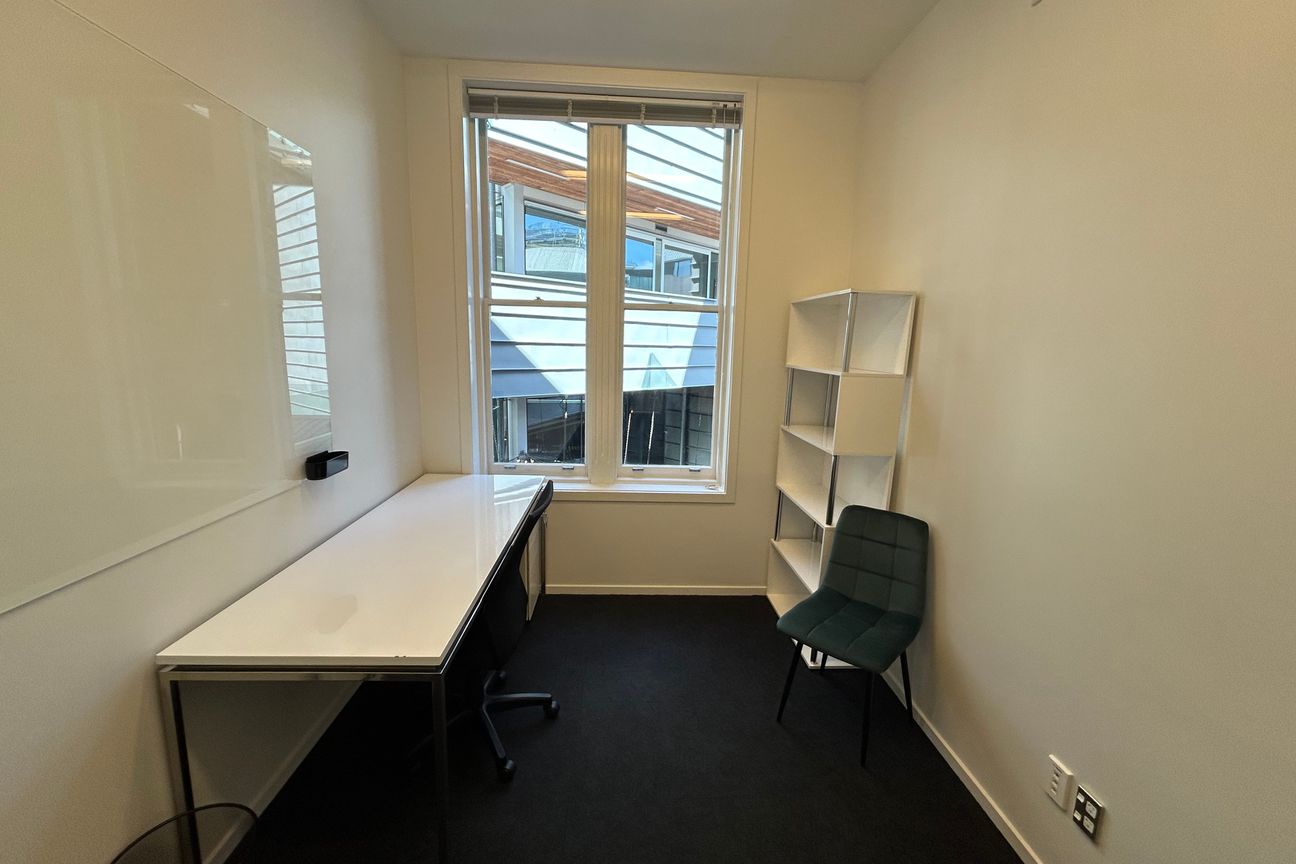 Fully Furnished Office for Two - Vaade 3