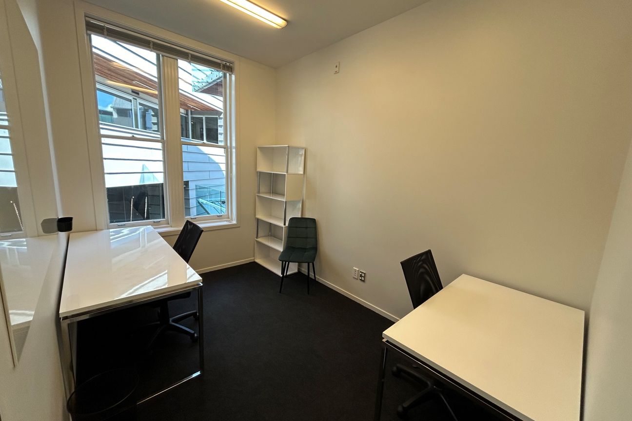 Fully Furnished Office for Two - Vaade 2