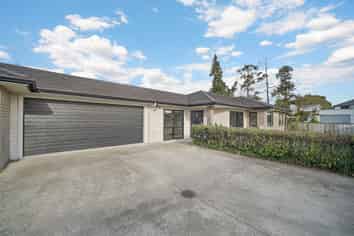 3 Mill Grove, Riverhead