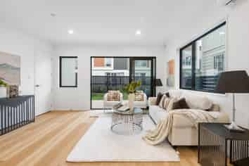 10 Longview Oak Lane, Rosehill