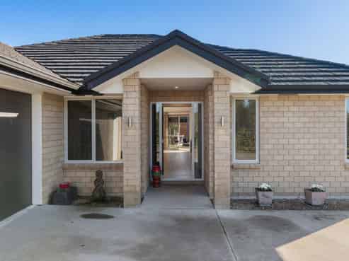 9 Church View Road, Waiau Pa