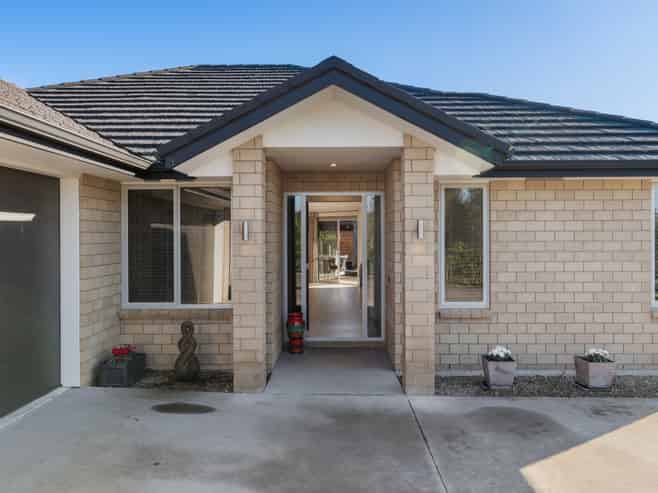 9 Church View Road, Waiau Pa