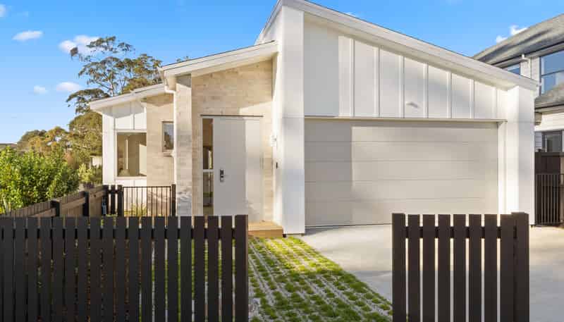 18 Puruatanga Road, Millwater