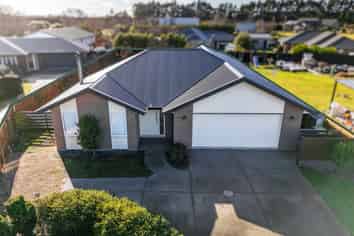 12 Vitruvius Way, LEESTON