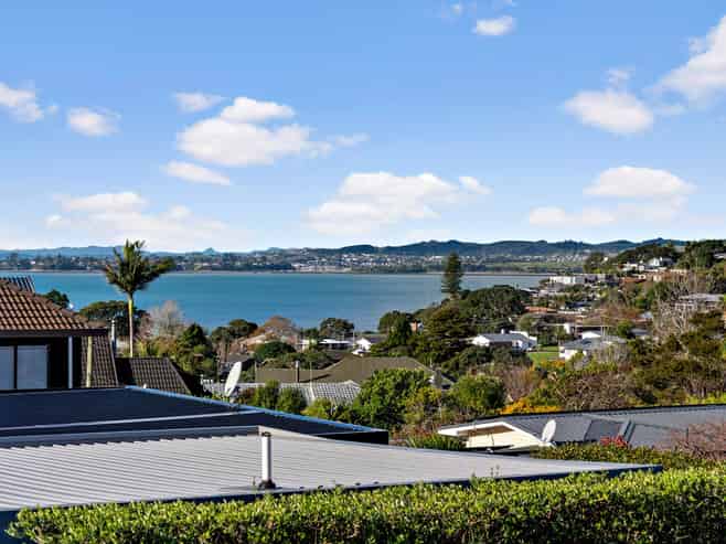 2/47 Uxbridge Road, Howick