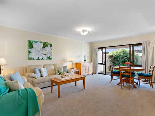 2/47 Uxbridge Road, Howick