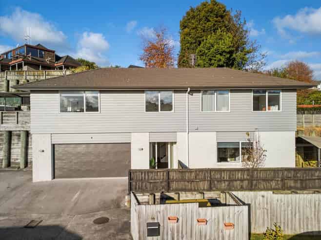 35 Jane Way, Hairini