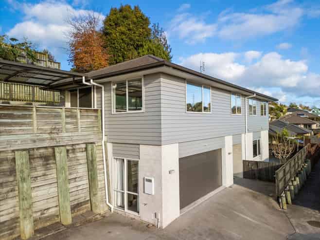 35 Jane Way, Hairini