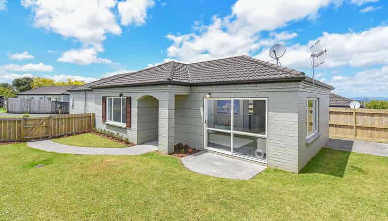33 Senator Drive, Manurewa East