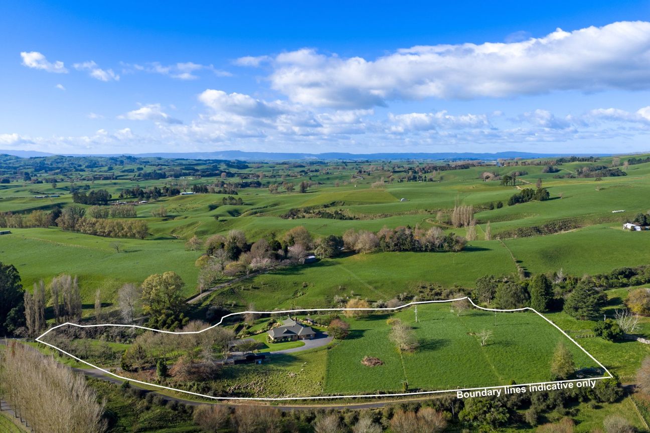Magical Mountain Retreat near Lake Karapiro - Vaade 2