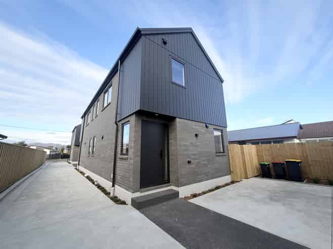 3/437 Worcester Street, Linwood