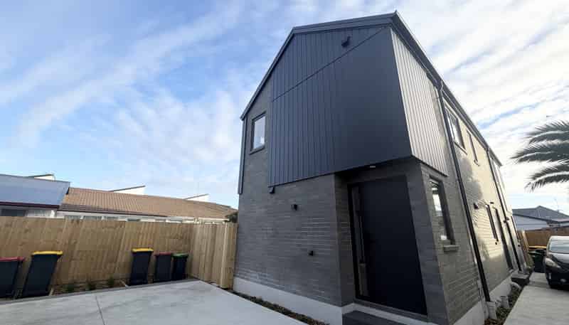 4/437 Worcester Street, Linwood