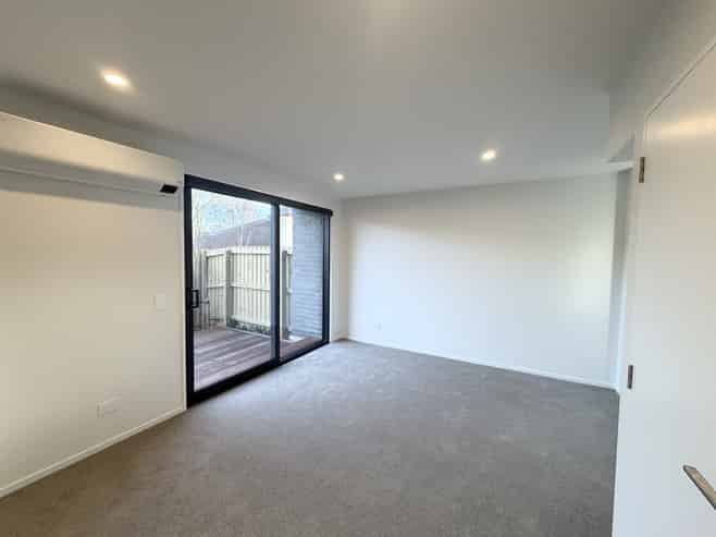 4/437 Worcester Street, Linwood