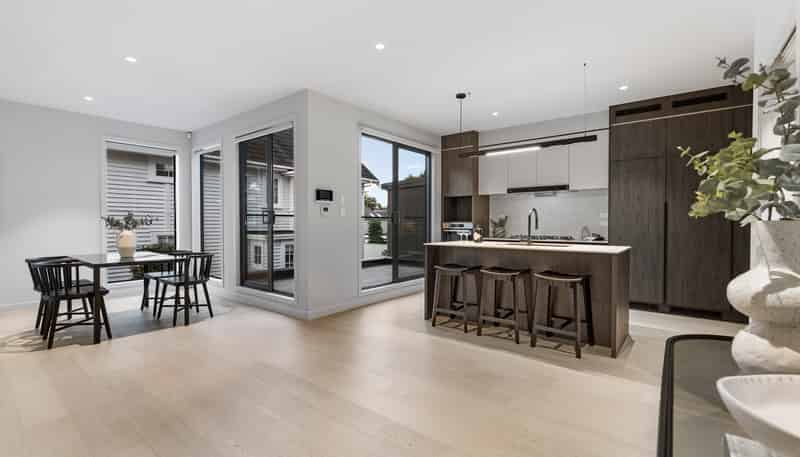 201E Hurstmere Road, Takapuna