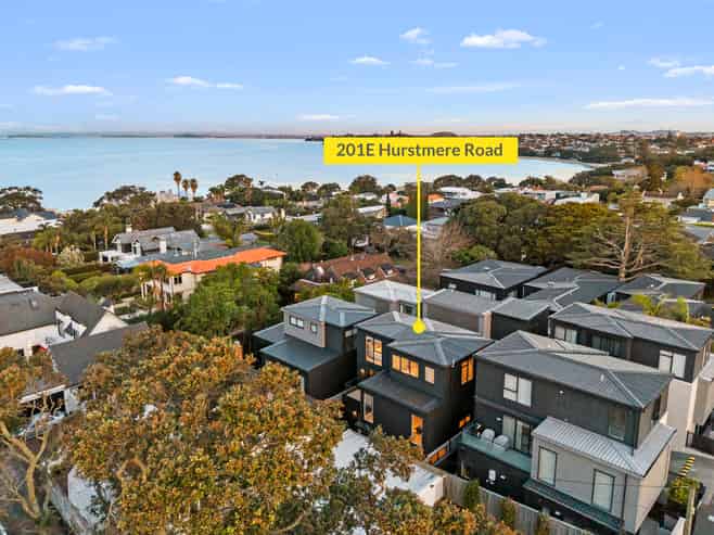 201E Hurstmere Road, Takapuna