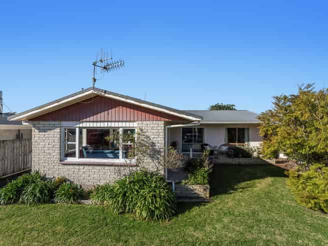 98 Riverside Drive, Whakatane