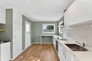 3/3 Merton Crescent, Pirimai