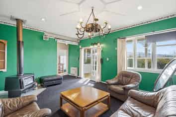 235 Kenmure Road, Kenmure