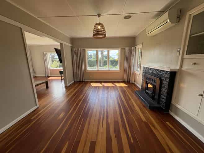 298 Clifton Road, Te Awanga