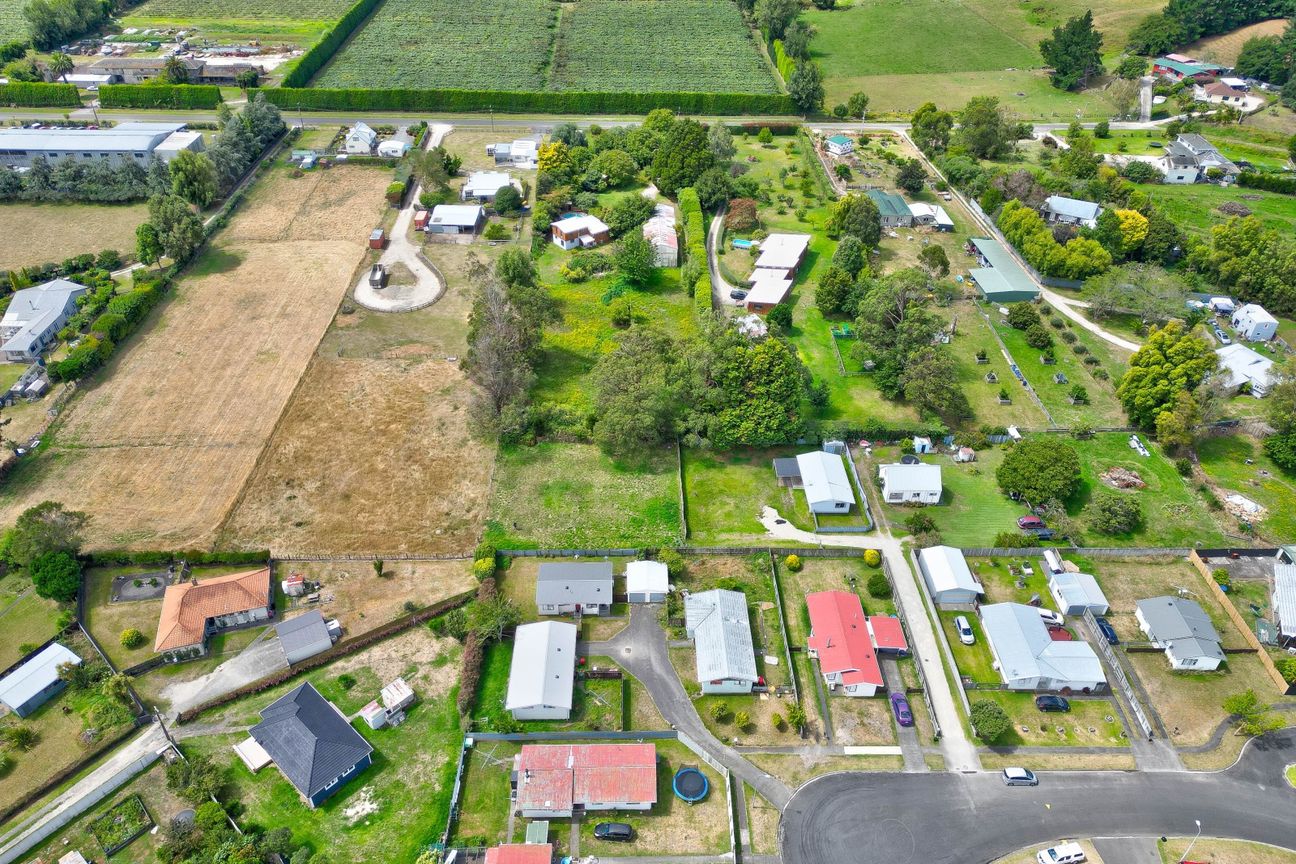 Affordable sections with a rural outlook - Mai multe