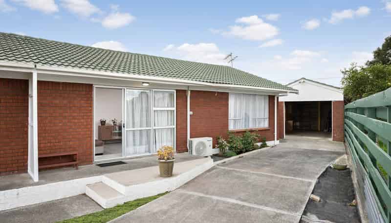 2/9 Cooper Place, Papakura
