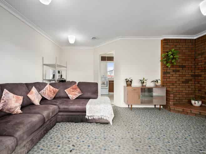 2/9 Cooper Place, Papakura