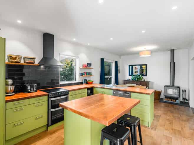 94 Kerrs Road, Avonside