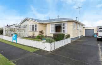 17 Essex Street, LEVIN