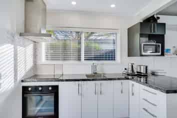 97B Pine Avenue, Melville