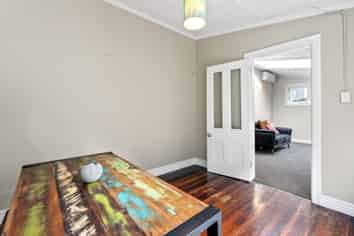 32 Holloway Road, Aro Valley