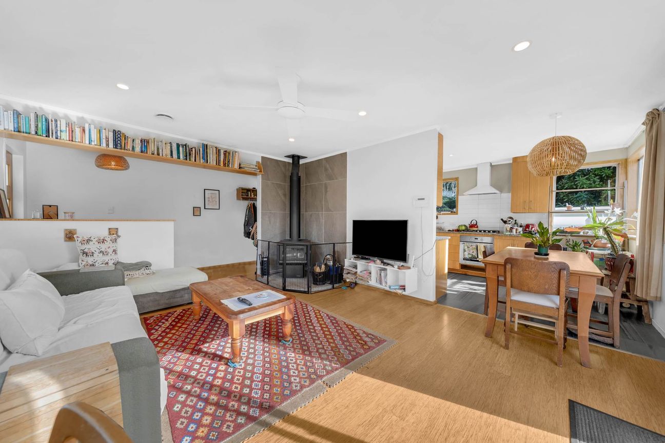 Charming Home + Bonus Self Contained Sleepout – pohled 2