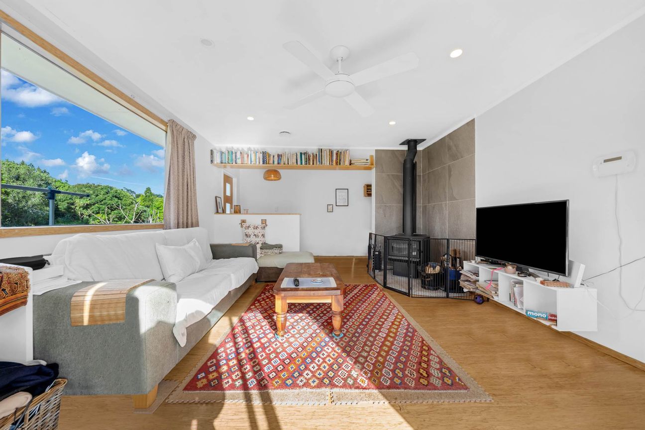 Charming Home + Bonus Self Contained Sleepout – pohled 3