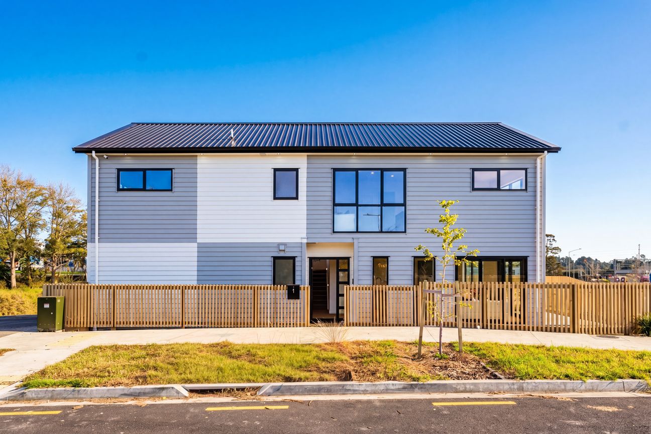 Stand-Alone Home With Double Garage - Widok 3