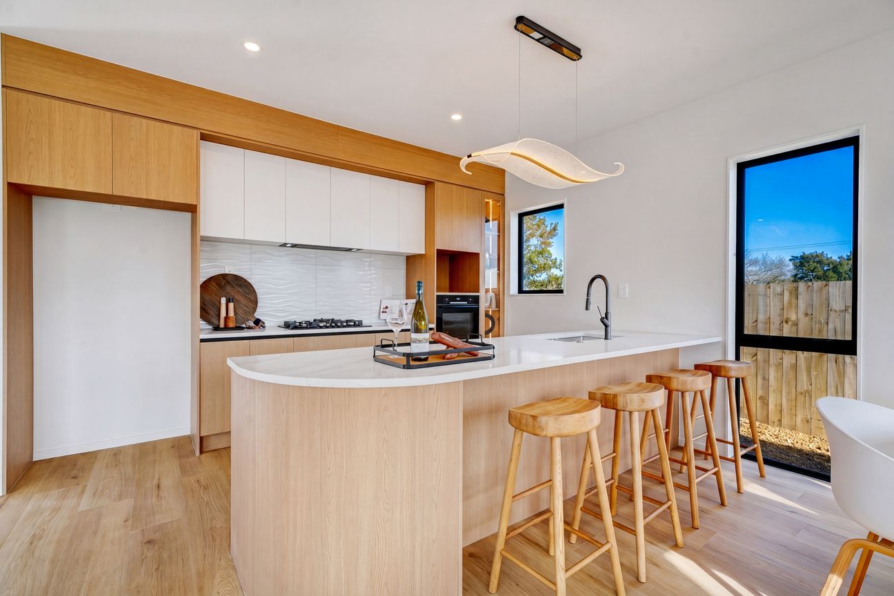 Stand-Alone Home With Double Garage - Widok 5
