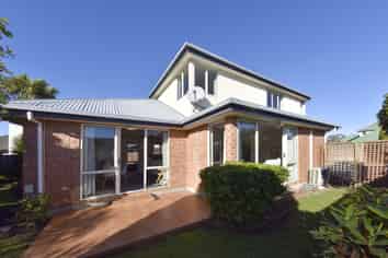 4 Rosefield Lane, Papanui