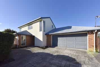 4 Rosefield Lane, Papanui