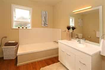 71 Glendene Avenue, Glendene