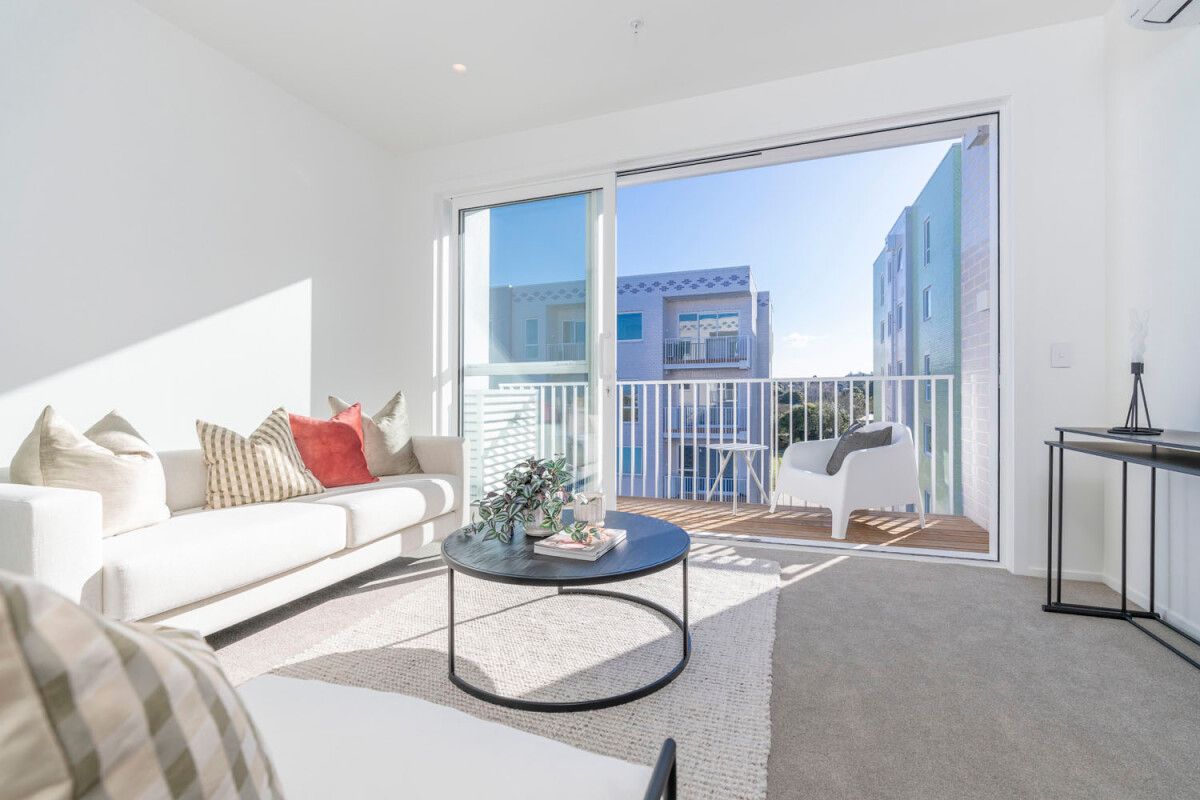 Move In Easy | 2 Years BC Fees Covered - Vista 5