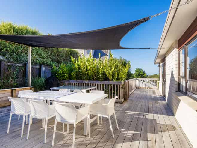 54b Polkinghorne Drive, Manly