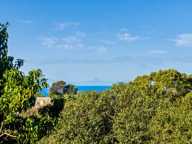 54b Polkinghorne Drive, Manly