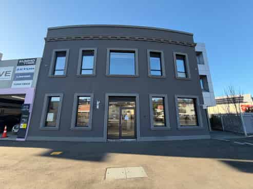 Cool Premise - Ex Cafe - Blank Canvas