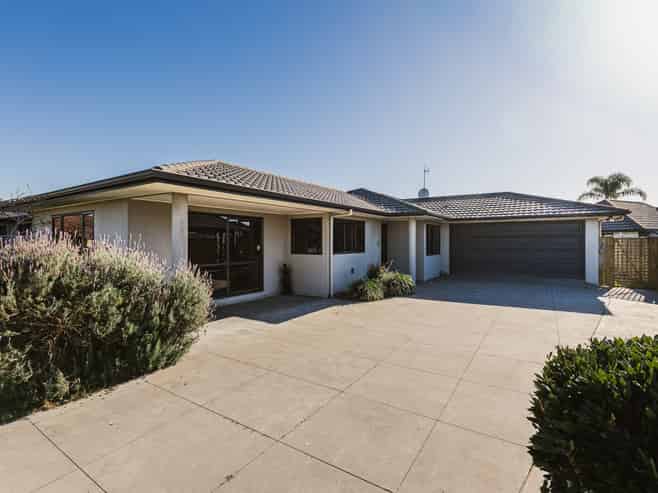 18 Newbury Place, Taradale