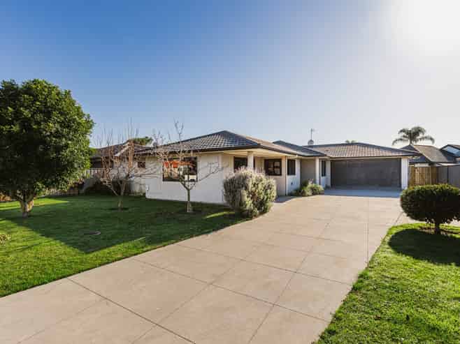 18 Newbury Place, Taradale