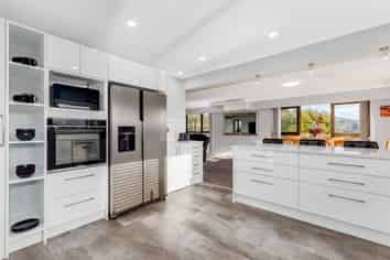7 King Charles Drive, Kingsley Heights