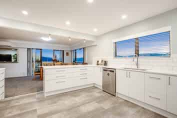 7 King Charles Drive, Kingsley Heights