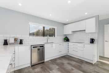 7 King Charles Drive, Kingsley Heights